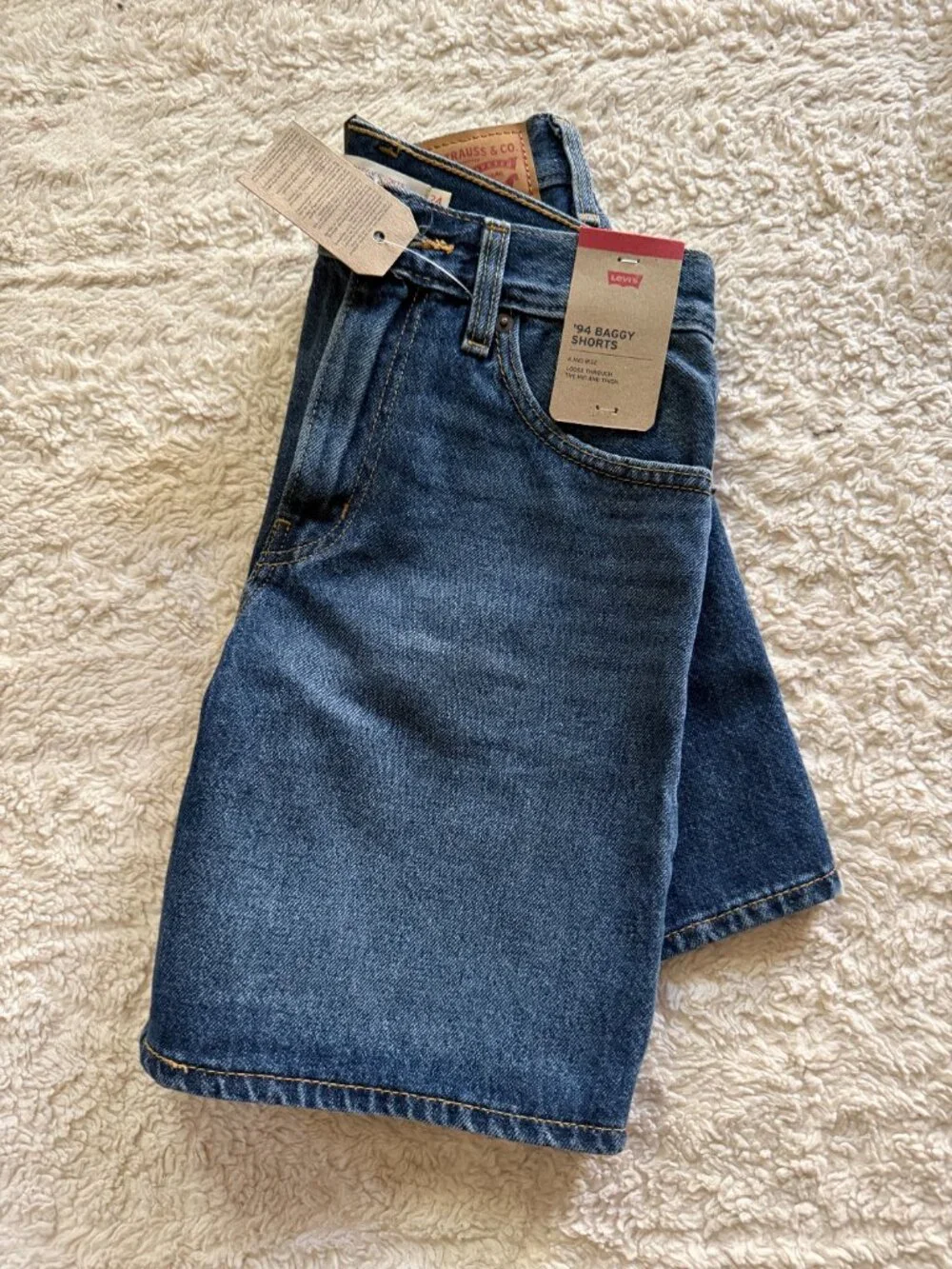 Levi’s '94 Baggy Wide Leg Shorts Dark Indigo NWT Size 24